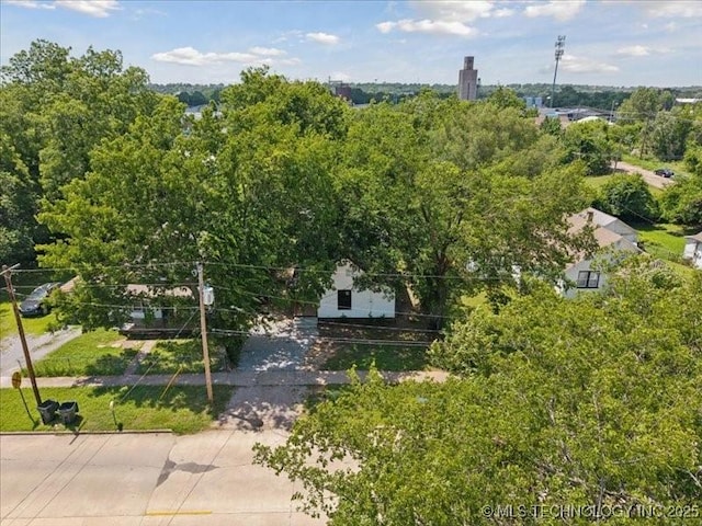 409 N Cherokee St, Claremore, OK 74017 - drone / aerial view