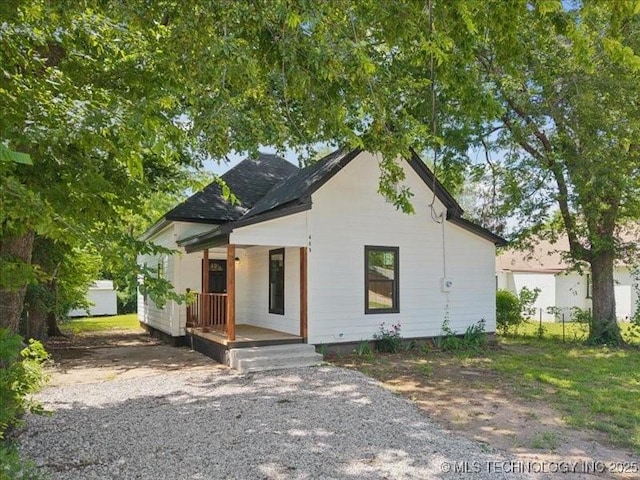 409 N Cherokee St, Claremore, OK 74017 - view of front facade with covered porch