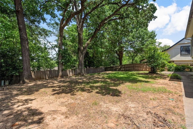 7033 E 99th St, Tulsa, OK 74133 - view of fenced backyard