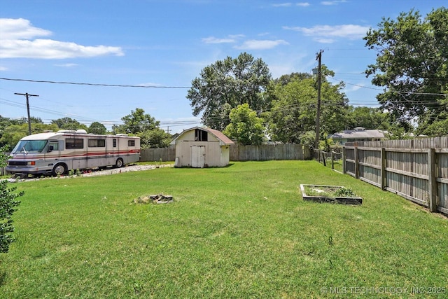 705 W Hartford Pl, Broken Arrow, OK 74012 - fenced backyard featuring a shed