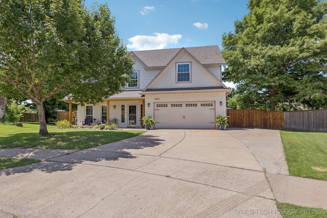 200 N Redwood Ct, Broken Arrow, OK 74012 - traditional-style house featuring driveway and a shingled roof