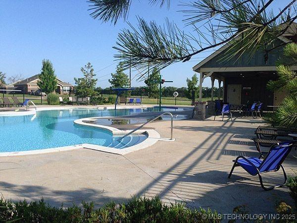 4019 W 103rd Ct S, Jenks, OK 74037 - photo 17