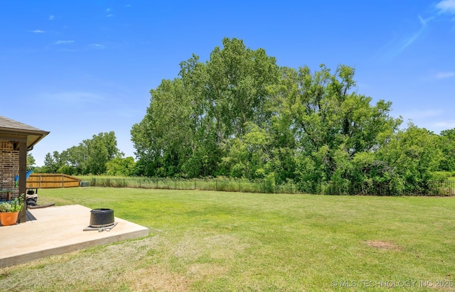 7245 E 154th St S, Bixby, OK 74008 - fenced backyard featuring a patio