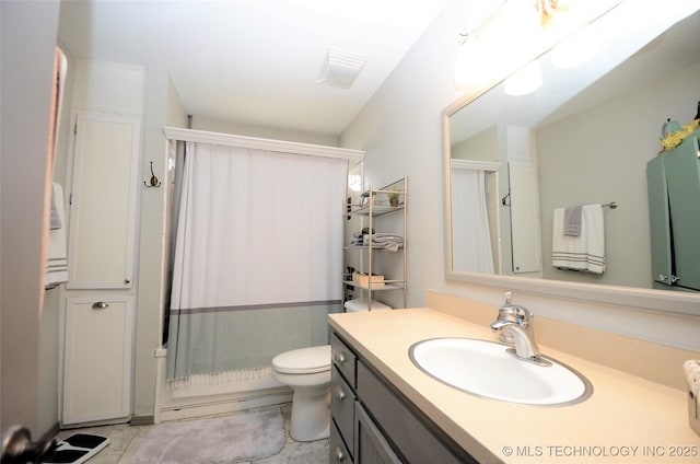 236 W 7th Ave, Bristow, OK 74010 - full bath with curtained shower and vanity
