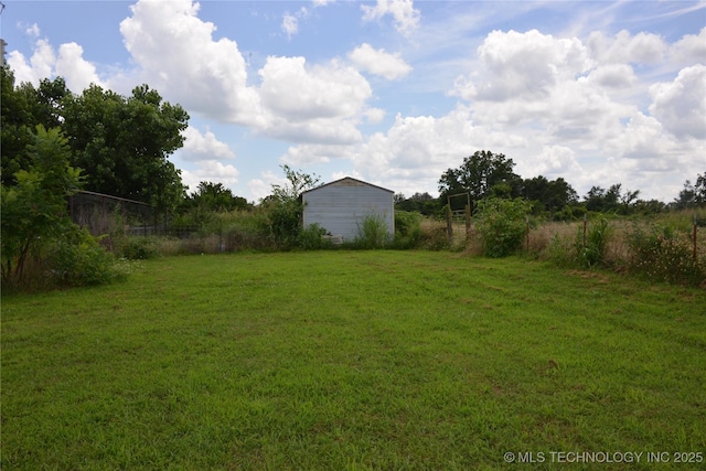 27855 S 170th Rd, Henryetta, OK 74437 - view of yard with an outbuilding