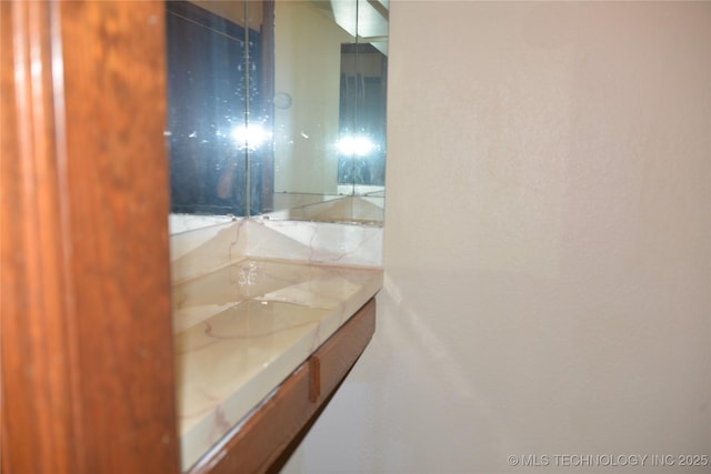 27855 S 170th Rd, Henryetta, OK 74437 - bathroom featuring vanity