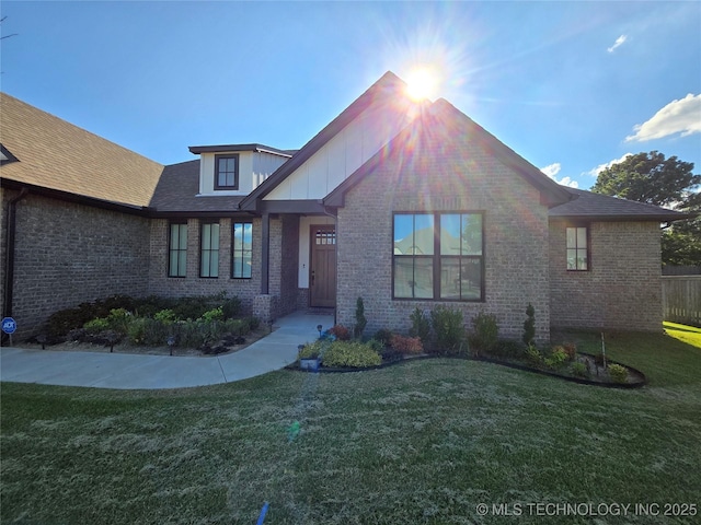 3610 S Fir Ct W, Broken Arrow, OK 74011 - view of front of property featuring brick siding and a front lawn