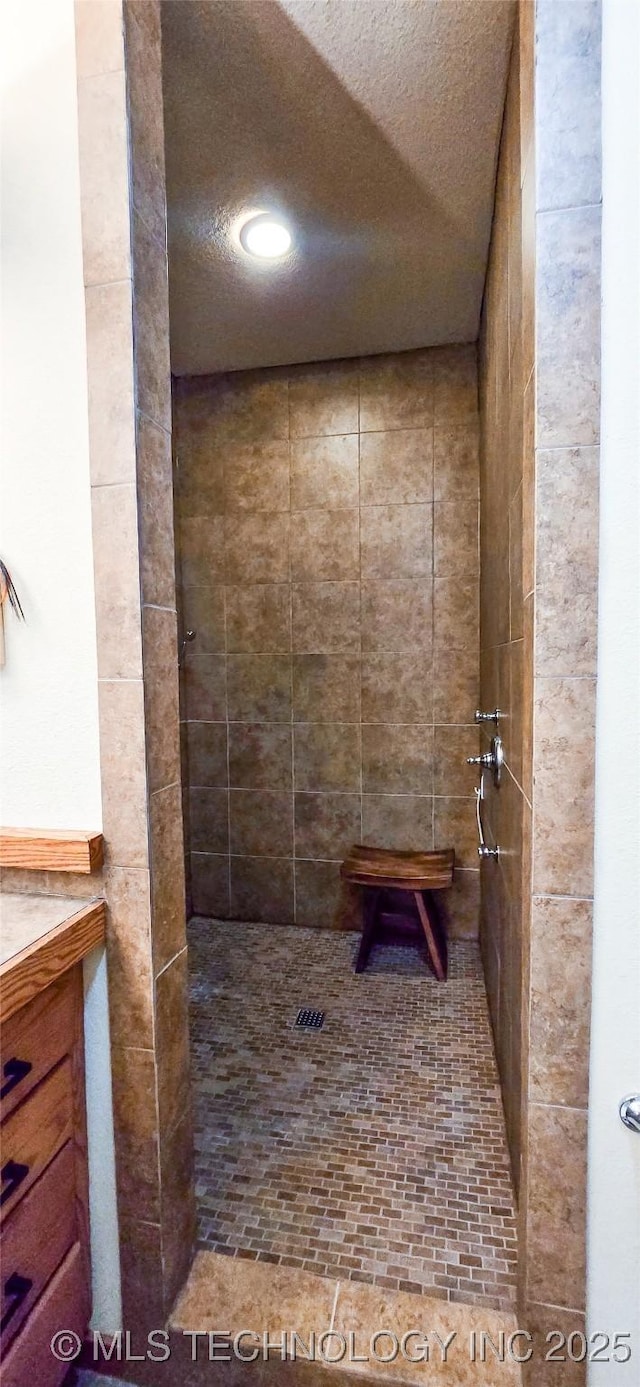 117189 S 4238th Rd, Eufaula, OK 74432 - full bathroom featuring a tile shower and recessed lighting