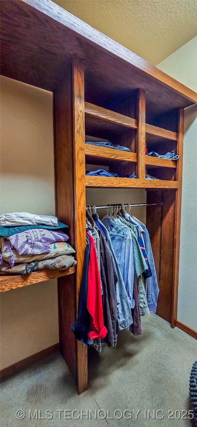 117189 S 4238th Rd, Eufaula, OK 74432 - view of closet