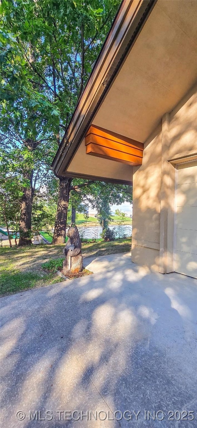 117189 S 4238th Rd, Eufaula, OK 74432 - view of vehicle parking