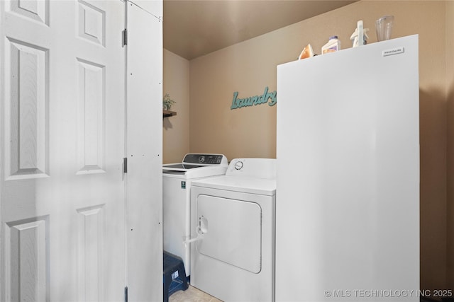14629 E 233rd St S, Webbers Falls, OK 74470 - laundry room featuring independent washer and dryer