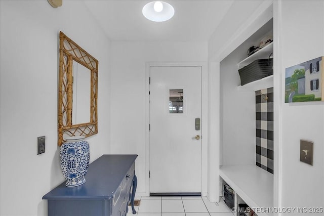 5824 S Louisville Ave, Tulsa, OK 74135 - mudroom featuring light tile patterned flooring