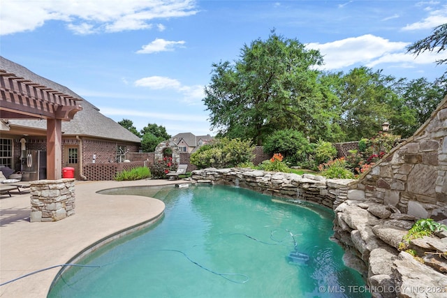509 E Glendale St, Broken Arrow, OK 74011 - view of pool featuring a patio