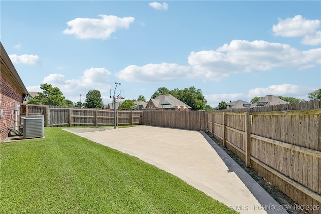 3604 W 109th St S, Jenks, OK 74037 - fenced backyard featuring a patio