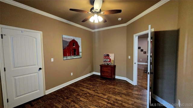 6865 Wilson St, Durant, OK 74701 - unfurnished bedroom with wood finished floors, crown molding, and a ceiling fan