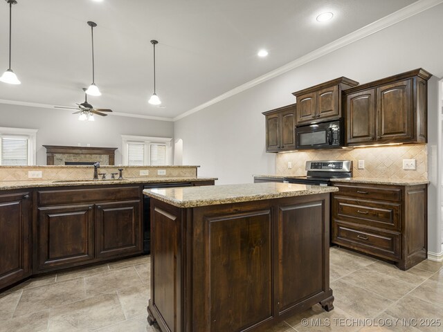 3712 W 107th Ct, Jenks, OK 74037 - kitchen with stainless steel appliances, ceiling fan, decorative backsplash, a kitchen island, and crown molding