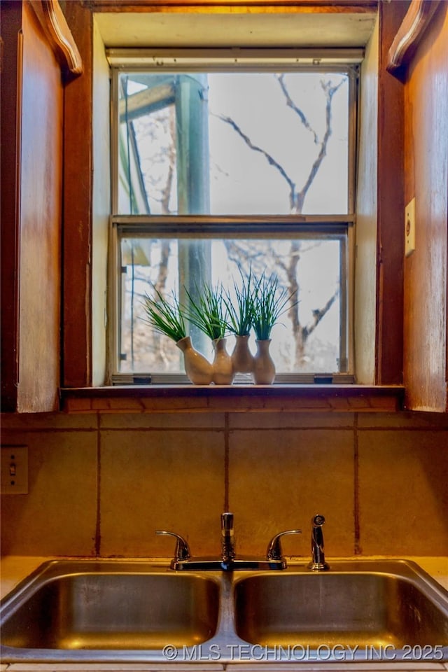 519 N 15th St, Muskogee, OK 74401 - detailed view of a sink