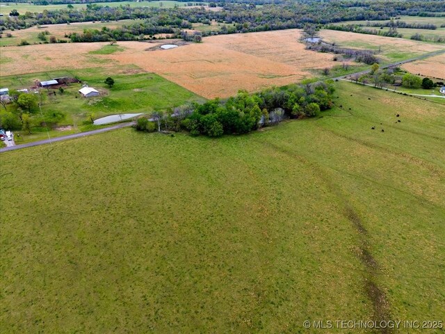 02 E 210th Rd, Vinita, OK 74301
