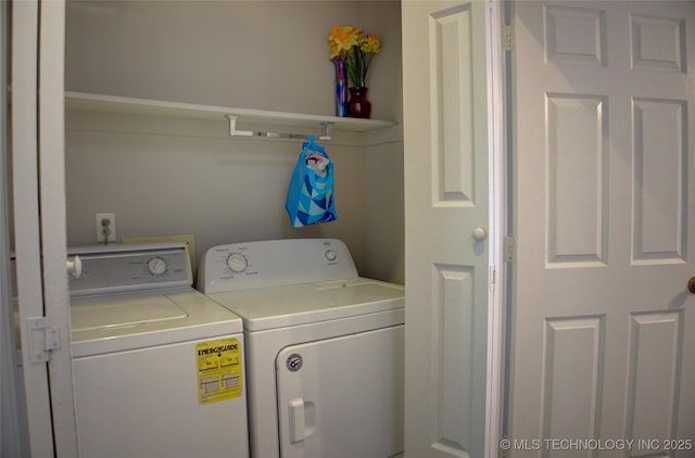 1420 S Frisco Ave Unit 6, Tulsa, OK 74119 - laundry room featuring separate washer and dryer
