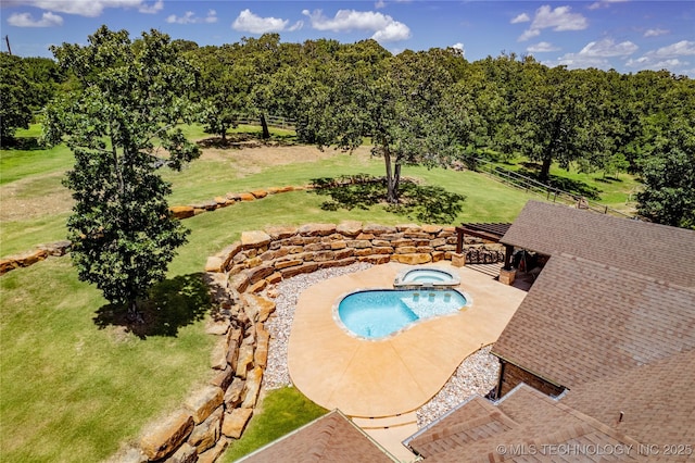 13380 S Garrett St, Sapulpa, OK 74066 - view of swimming pool featuring an in-ground hot tub, a lawn, and a patio area