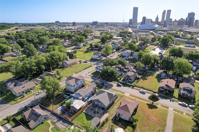 212 S Phoenix Ave, Tulsa, OK 74127 - view of property location featuring city skyline and nearby suburban area