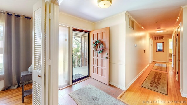 4040 E 46th Pl, Tulsa, OK 74135 - entryway with crown molding