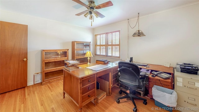 4040 E 46th Pl, Tulsa, OK 74135 - office area featuring light wood-style floors, a ceiling fan, and ornamental molding