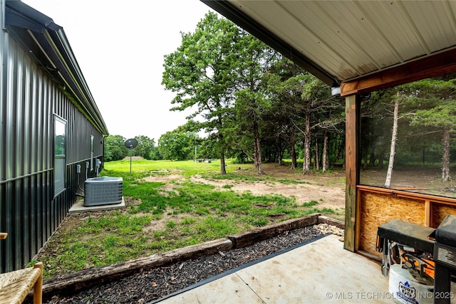 348550 E Parkside Dr, Pawnee, OK 74058 - view of yard featuring a patio area and view of wooded area