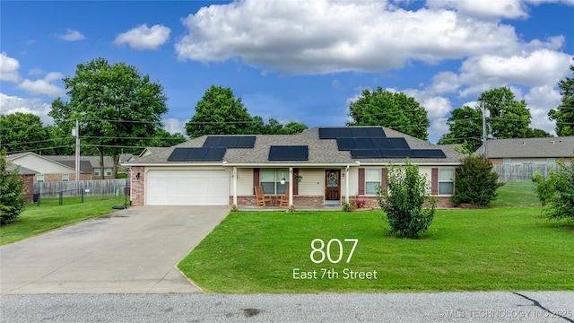 807 E 7th St, Grove, OK 74344 - photo 1
