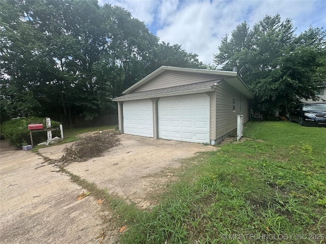512 S Jules Ave, Cleveland, OK 74020 - view of detached garage