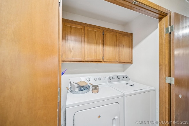 2 Ketchum St, Chelsea, OK 74016 - laundry area featuring washer and dryer and cabinet space