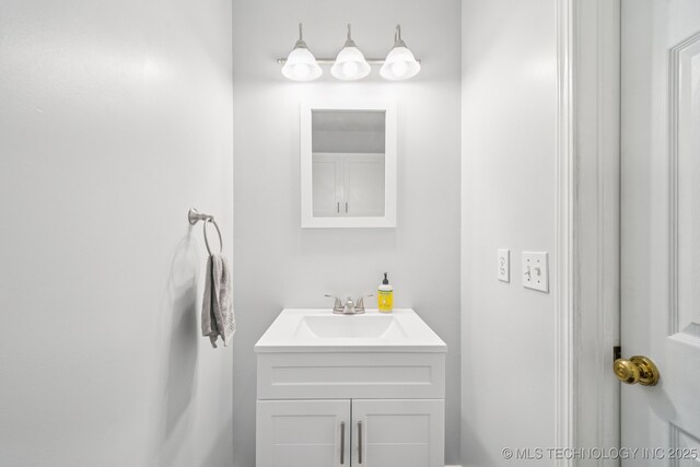 1508 S Kalanchoe Ave, Broken Arrow, OK 74012 - bathroom with vanity