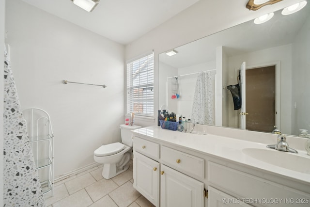 8931 E 62nd Pl, Tulsa, OK 74133 - full bathroom featuring vanity, tile patterned flooring, and curtained shower