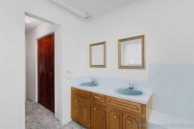 39827 Morris Creek Rd, Howe, OK 74940 - full bath featuring double vanity