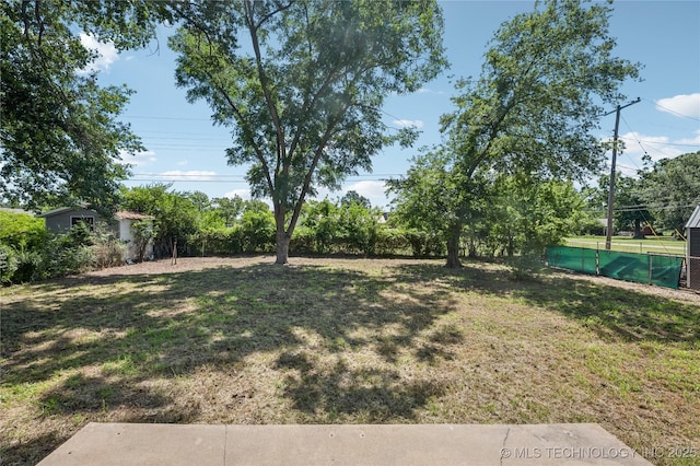503 N Prairie Ave, Okmulgee, OK 74447 - view of yard