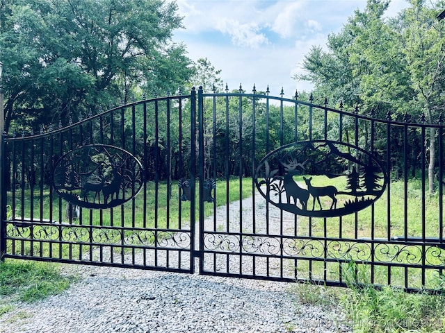 416602 E 1065, Checotah, OK 74426 - gate featuring a lawn
