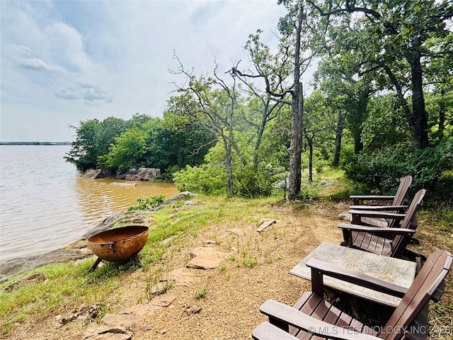 416602 E 1065, Checotah, OK 74426 - view of yard with a water view