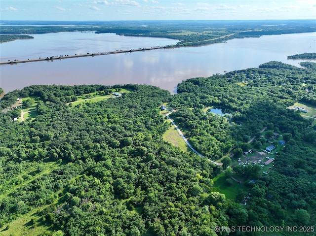 416602 E 1065, Checotah, OK 74426 - aerial overview of property's location with a large body of water and a heavily wooded area