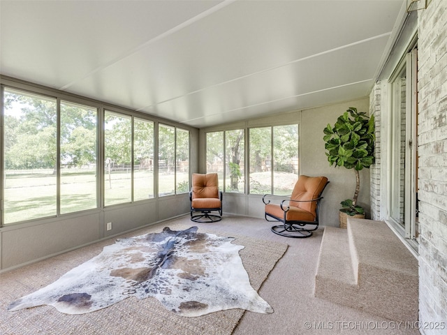 701 W 41st St, Sand Springs, OK 74063 - sunroom / solarium featuring healthy amount of natural light and vaulted ceiling