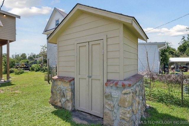 521 S Chickasaw Ave, Claremore, OK 74017 - view of shed