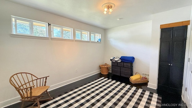 102 N Ash Ave, Tahlequah, OK 74464 - living area with baseboards