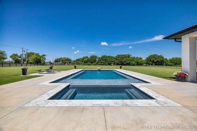 17076 S 31st E Ave, Mounds, OK 74047 - outdoor pool with an in-ground hot tub and a patio