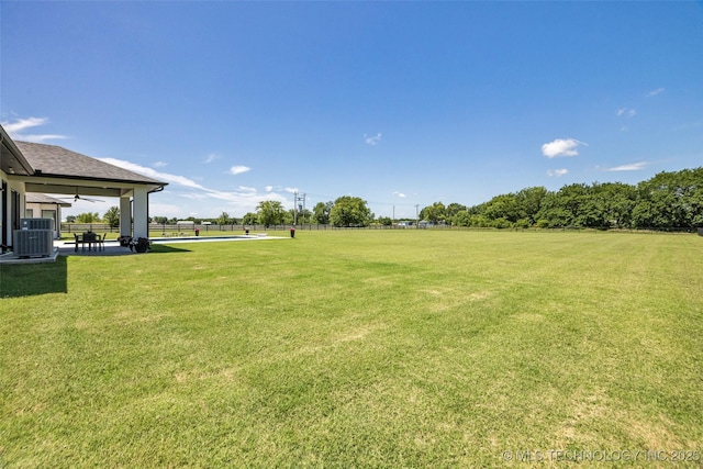 17076 S 31st E Ave, Mounds, OK 74047 - view of grassy yard featuring a ceiling fan