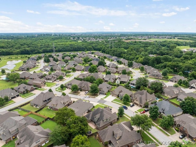 2610 E 139th St S, Jenks, OK 74008 - aerial view of residential area featuring a nearby body of water
