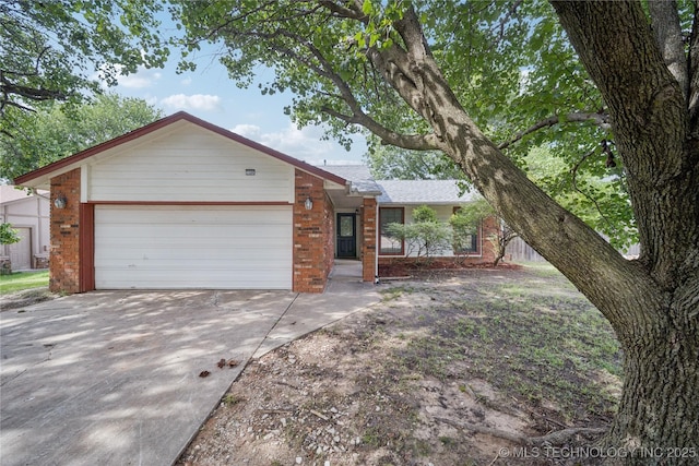 1504 W Honolulu St, Broken Arrow, OK 74012 - photo 1