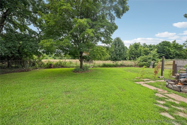 612 S 5th St, Eufaula, OK 74432 - view of yard