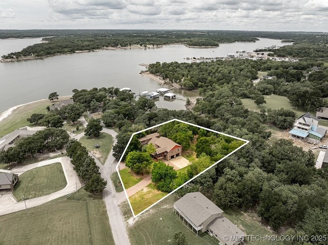 9094 Waters Edge, Kingston, OK 73439 - view of property location with a nearby body of water and property parcel outlined