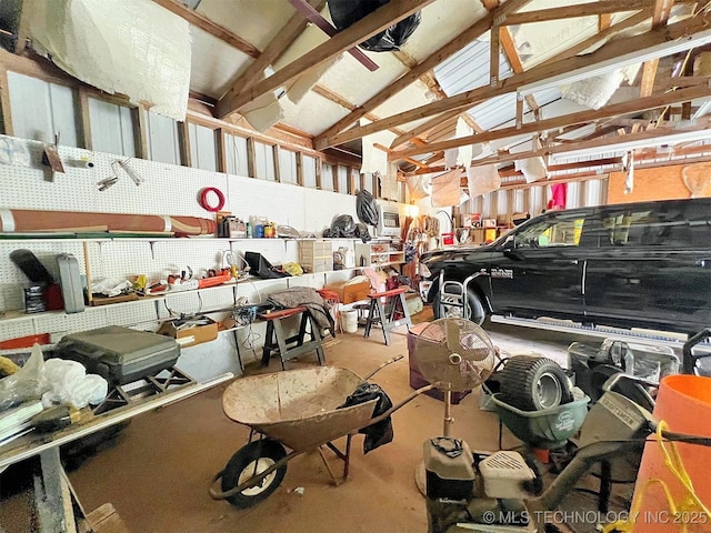 98224 S 4489th Rd, Vian, OK 74962 - garage featuring a workshop area
