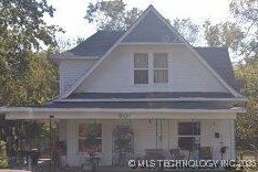 901 Fremont St, Muskogee, OK 74401 - view of front facade with covered porch