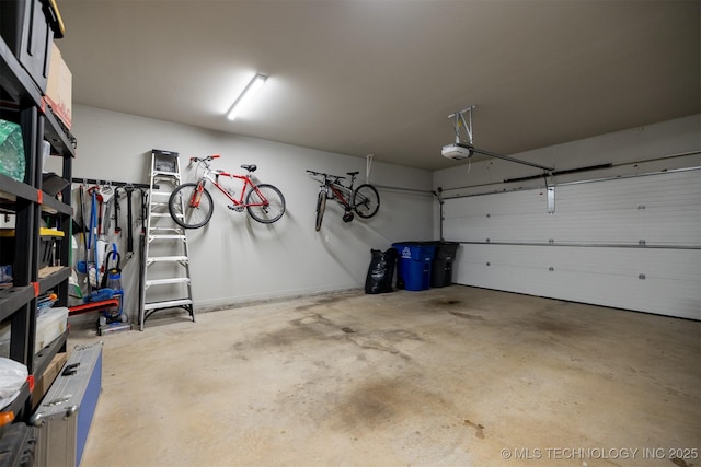 5312 E 124th Pl S, Bixby, OK 74008 - garage featuring a garage door opener